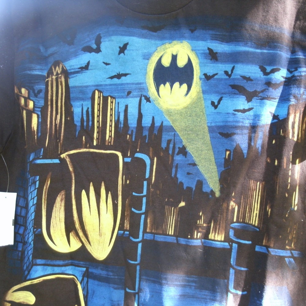 Salvador Dali Style Bat Symbol T-Shirt - Picture 6 of 8